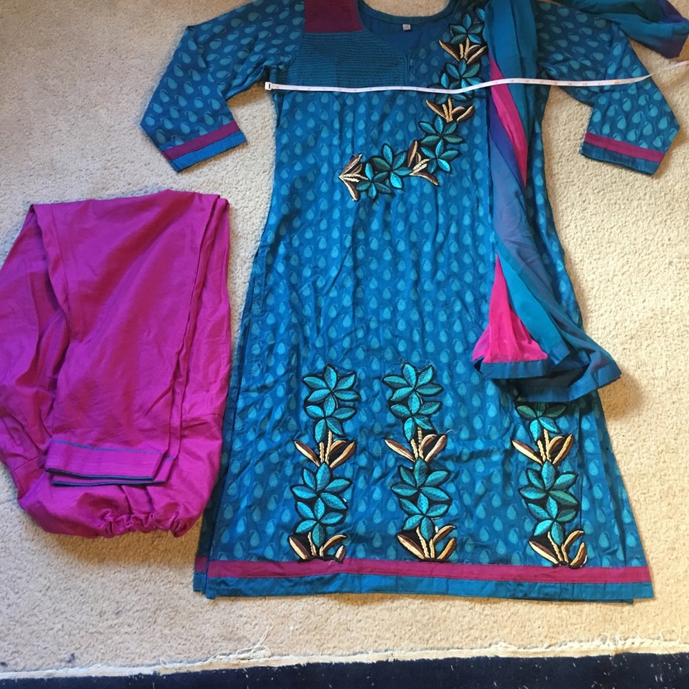 Salwar Kamiz with dupatta